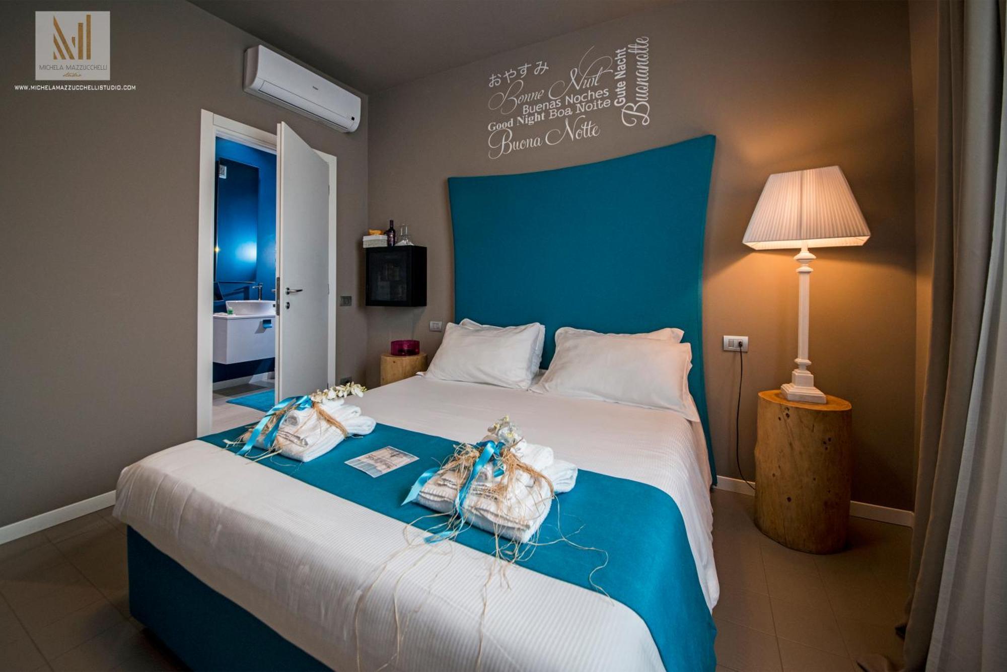 Art B&B Design Costa Volpino Eksteriør bilde