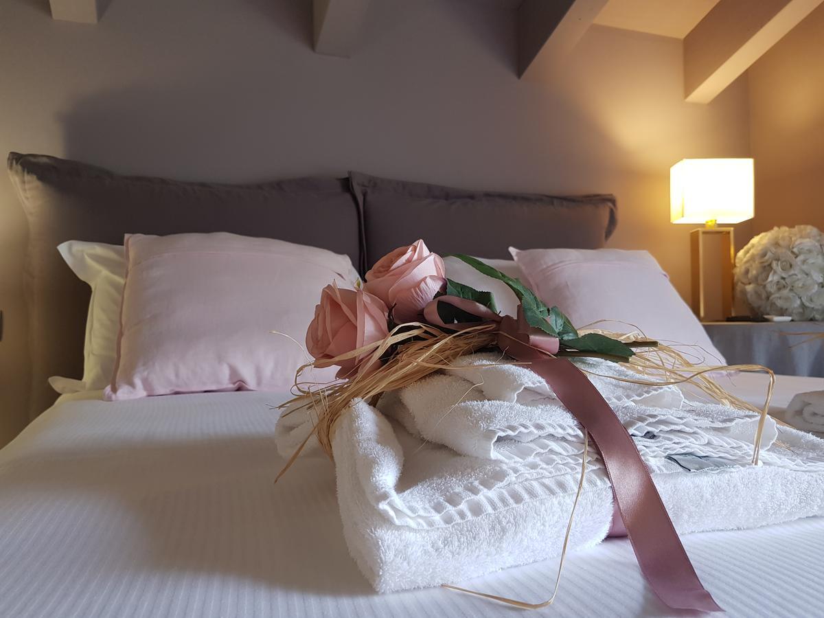 Art B&B Design Costa Volpino Eksteriør bilde
