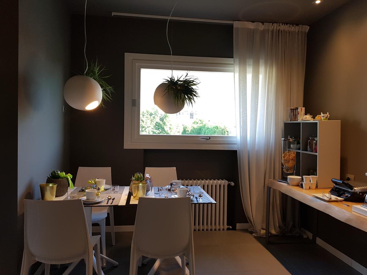 Art B&B Design Costa Volpino Eksteriør bilde