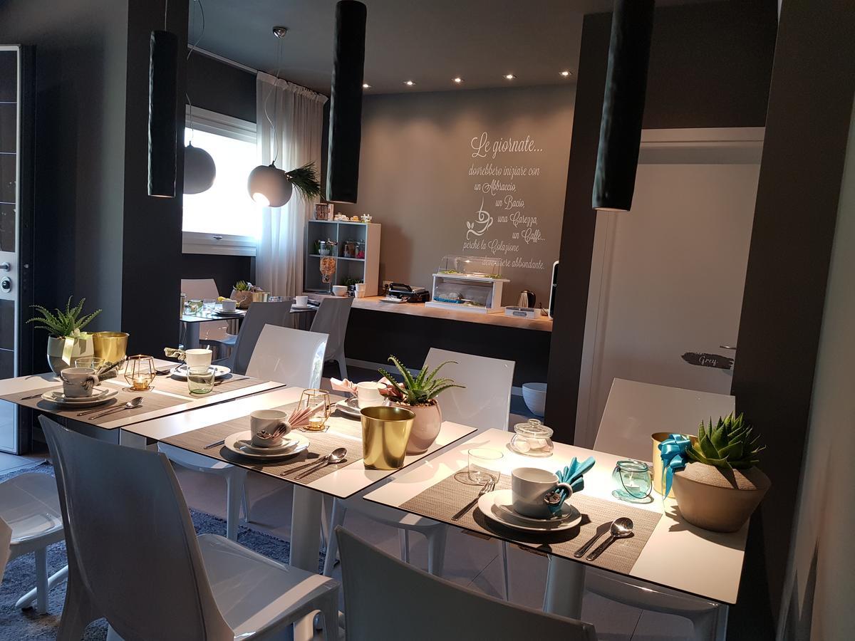 Art B&B Design Costa Volpino Eksteriør bilde