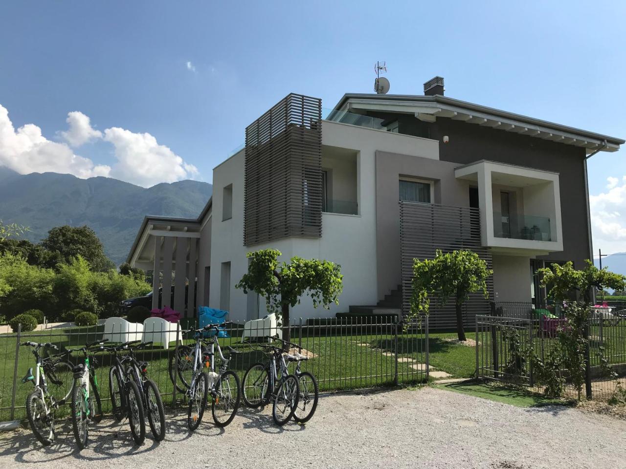 Art B&B Design Costa Volpino Eksteriør bilde