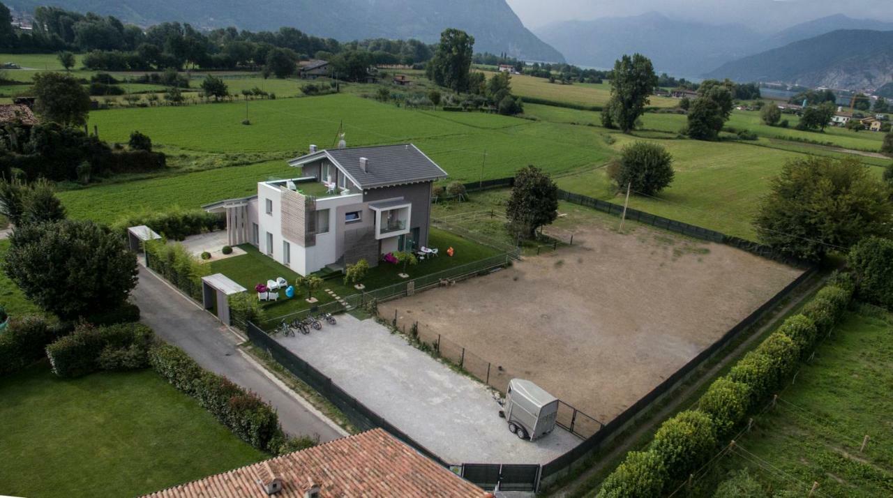 Art B&B Design Costa Volpino Eksteriør bilde