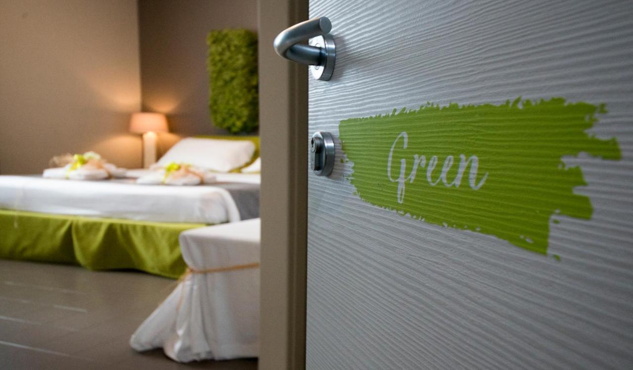 Art B&B Design Costa Volpino Eksteriør bilde